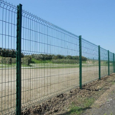 2D Or 3D Curvy Welded Mesh Fence For Airports And Sports Fields