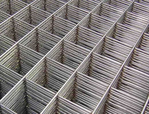 abrasion proof 0.4mm-5.2mm Metal Mesh Fence Panels 6ft Welded Wire Fencing