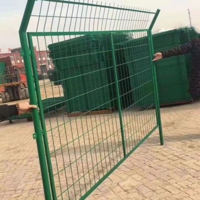 Railway Road 3.0-5.0mm wire Welded Mesh Fencing For Construction Protection