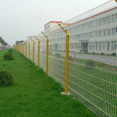 3mm 4mm 4.5mm Garden 3D Wire Mesh Fence Panel With Peach Posts