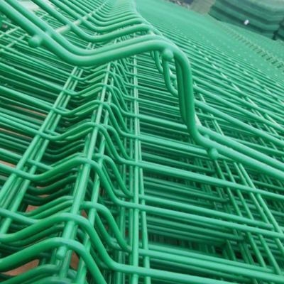 3mm 4mm Welded PVC Coated 3D Wire Mesh Fence Green PVC Coated