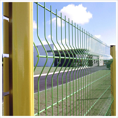 Square TL-63 Curved 3D Wire Mesh Fence Green PVC Coated